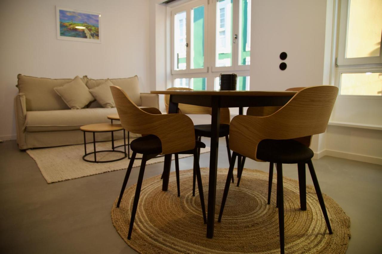 Suite 202 - 1 Bedroom Suite In Amando Perez Suites Рибадео Екстериор снимка