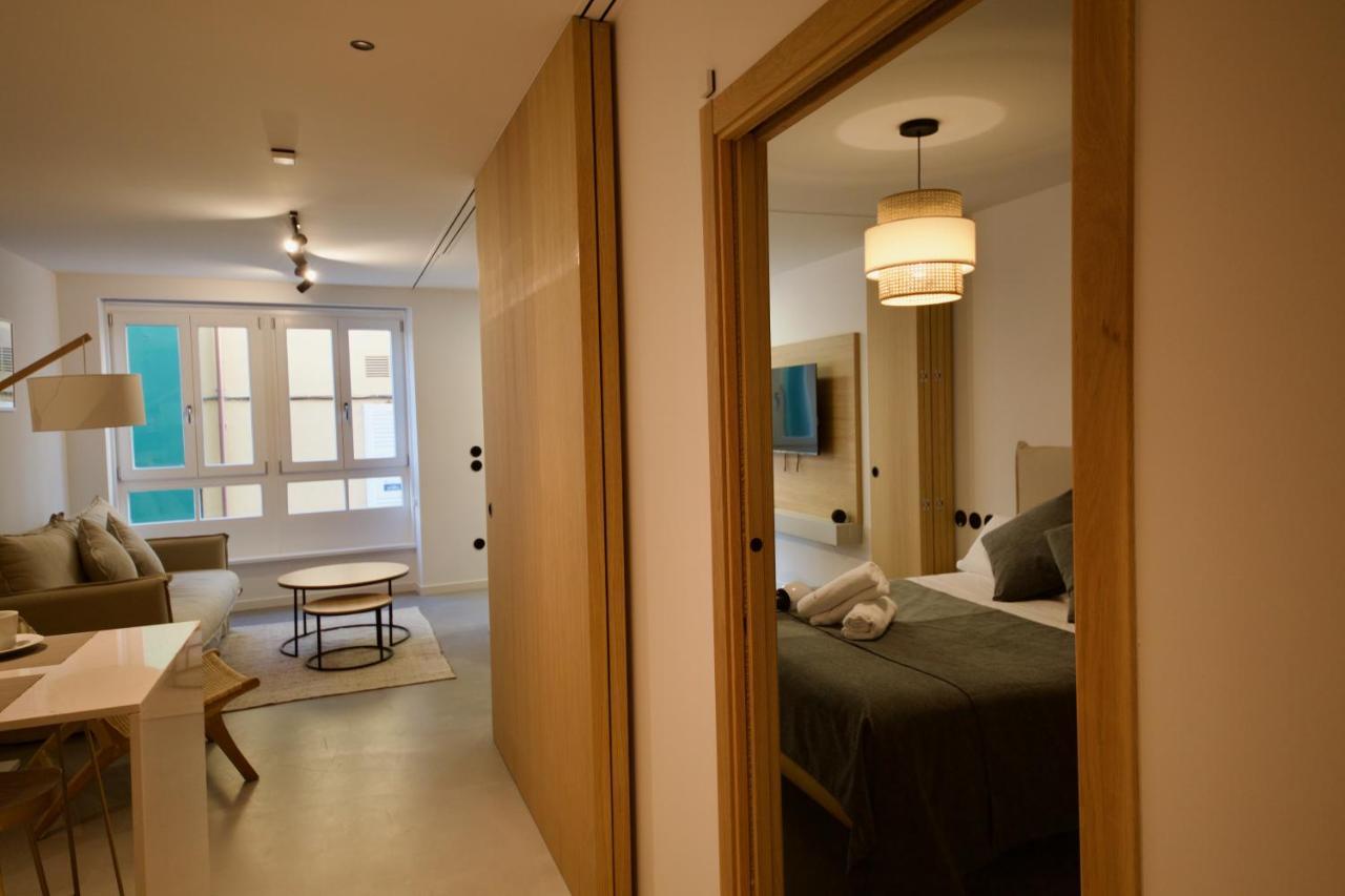 Suite 202 - 1 Bedroom Suite In Amando Perez Suites Рибадео Екстериор снимка